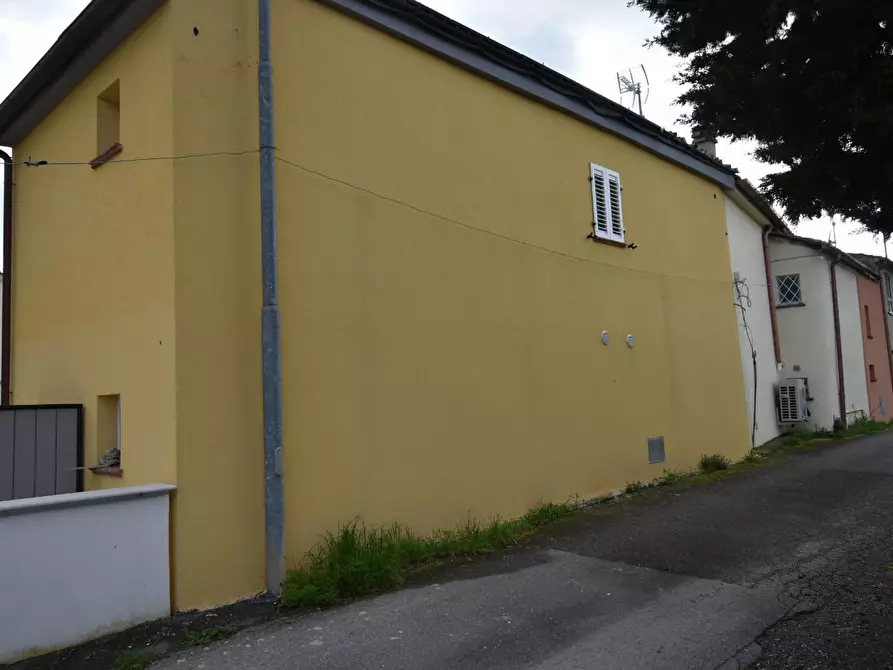 Immagine 25 di Terratetto in vendita  a San Giuliano Terme