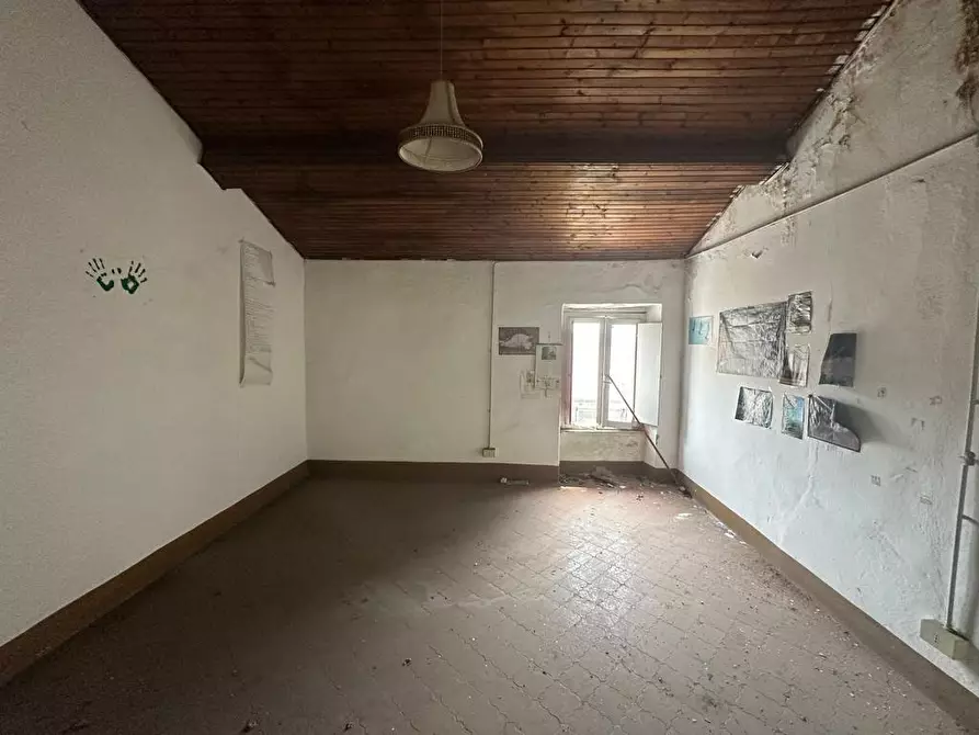 Immagine 36 di Porzione di casa in vendita  a Montignoso