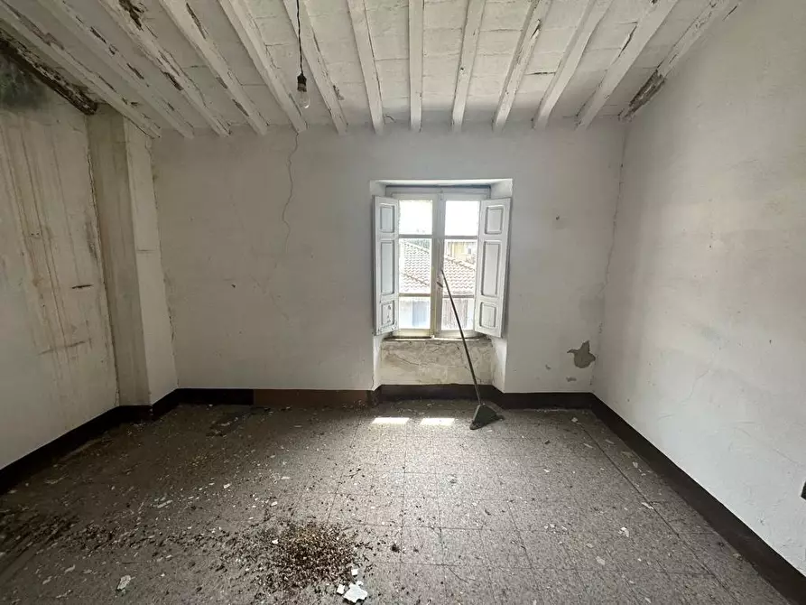 Immagine 30 di Porzione di casa in vendita  a Montignoso