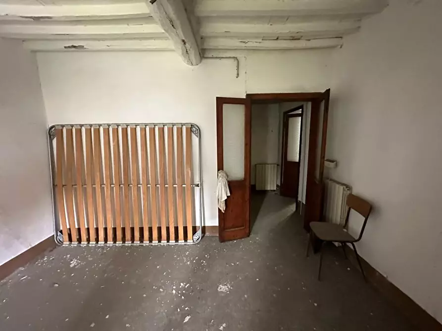 Immagine 24 di Porzione di casa in vendita  a Montignoso