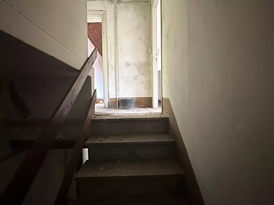 Immagine 25 di Porzione di casa in vendita  a Montignoso