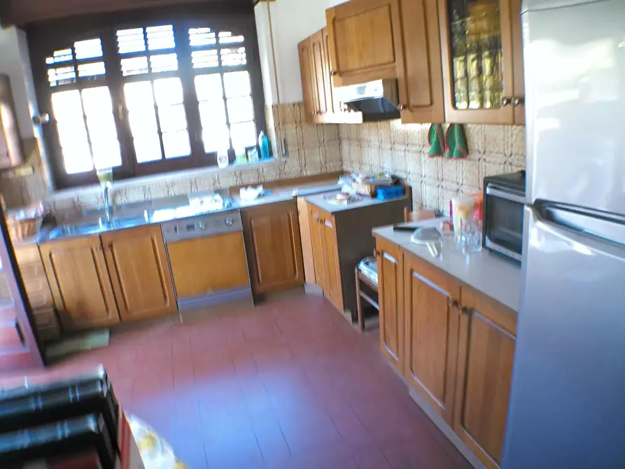 Immagine 25 di Appartamento in vendita  a Carrara