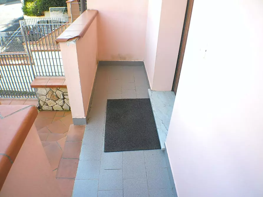 Immagine 25 di Villetta a schiera in vendita  a Carrara