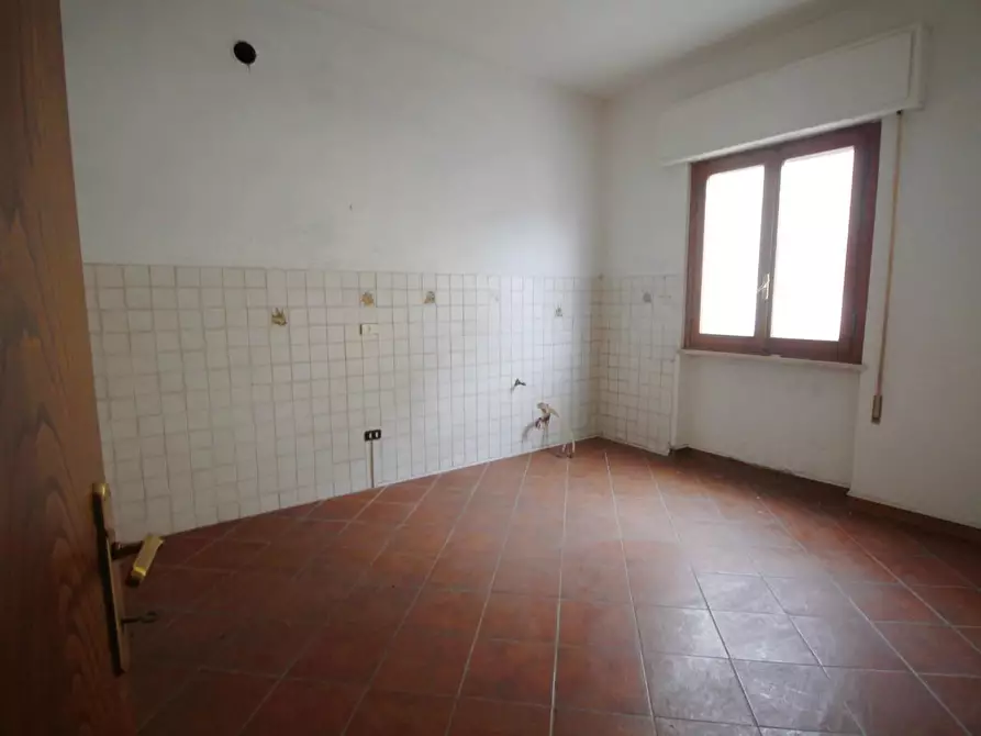 Immagine 5 di Appartamento in vendita  a Lamporecchio