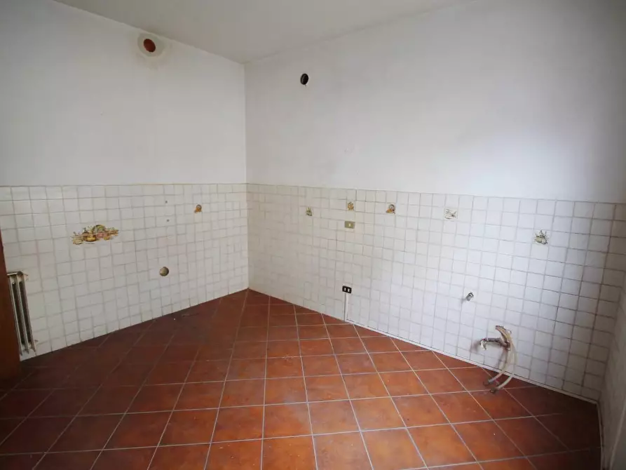 Immagine 6 di Appartamento in vendita  a Lamporecchio