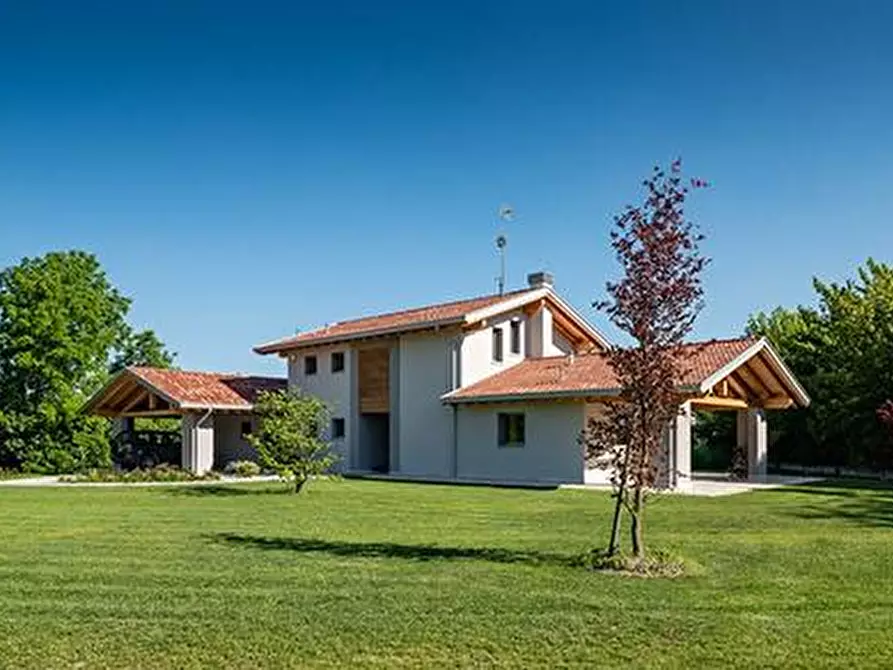 Immagine 1 di Terreno residenziale in vendita  a Crespina Lorenzana