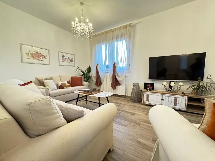 Immagine 3 di Casa bifamiliare in affitto  a Forte Dei Marmi