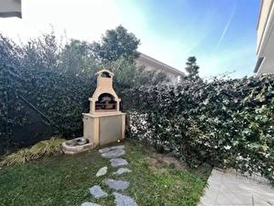 Immagine 33 di Casa bifamiliare in affitto  a Forte Dei Marmi