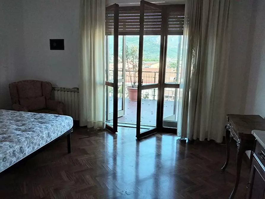 Immagine 15 di Mansarda in vendita  a Carrara