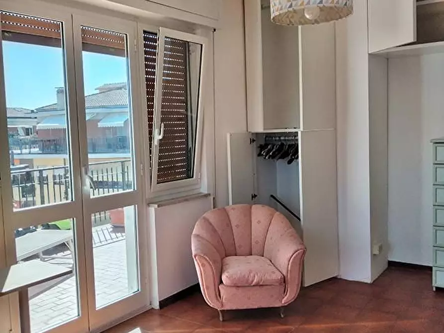 Immagine 10 di Mansarda in vendita  a Carrara