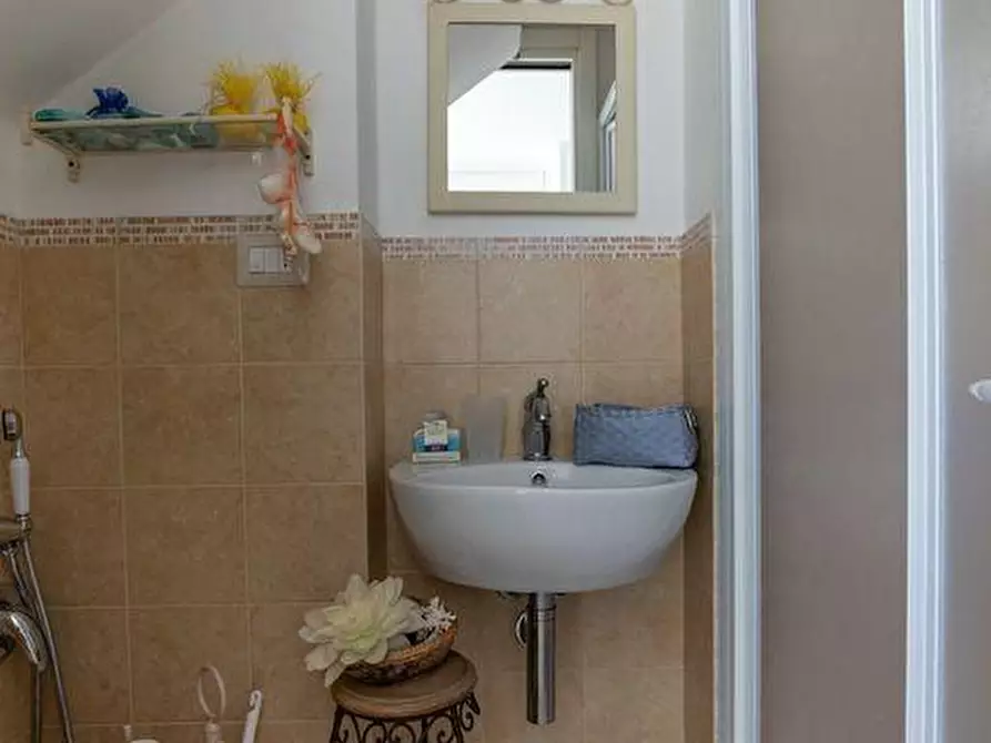 Immagine 10 di Casa bifamiliare in affitto  a Forte Dei Marmi