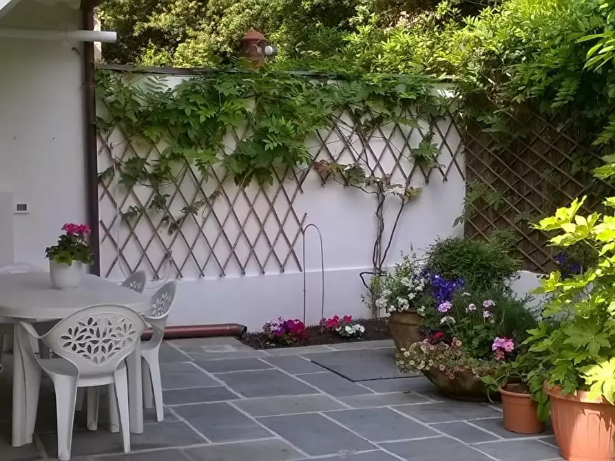 Immagine 2 di Casa bifamiliare in affitto  a Forte Dei Marmi