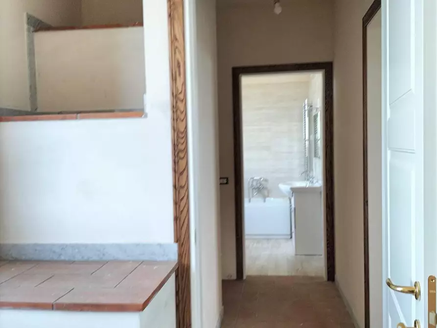 Immagine 22 di Villa in vendita  a Pietrasanta