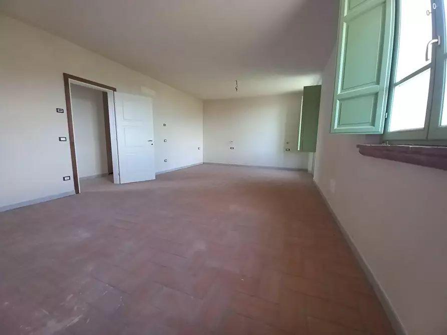 Immagine 4 di Villa in vendita  a Pietrasanta