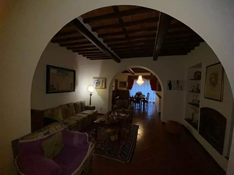 Immagine 21 di Casa colonica in vendita  a Buggiano