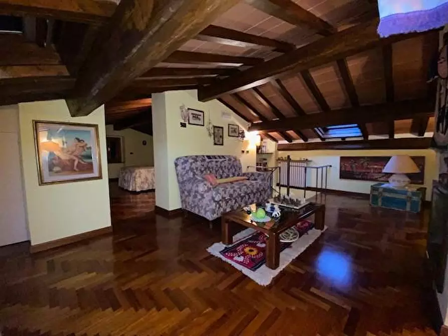 Immagine 38 di Casa colonica in vendita  a Buggiano