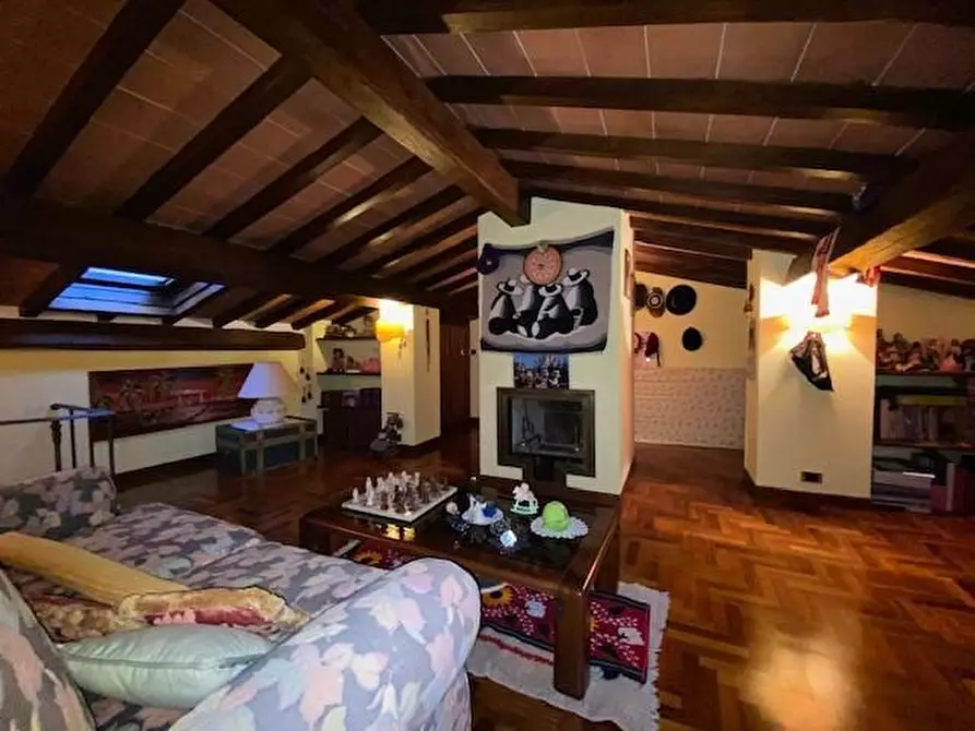 Immagine 37 di Casa colonica in vendita  a Buggiano