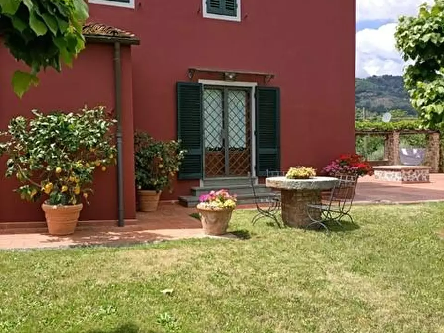 Immagine 1 di Casa colonica in vendita  a Buggiano