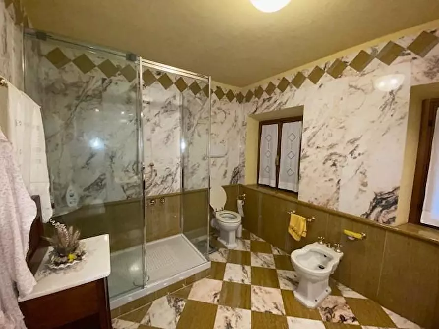 Immagine 31 di Casa colonica in vendita  a Buggiano