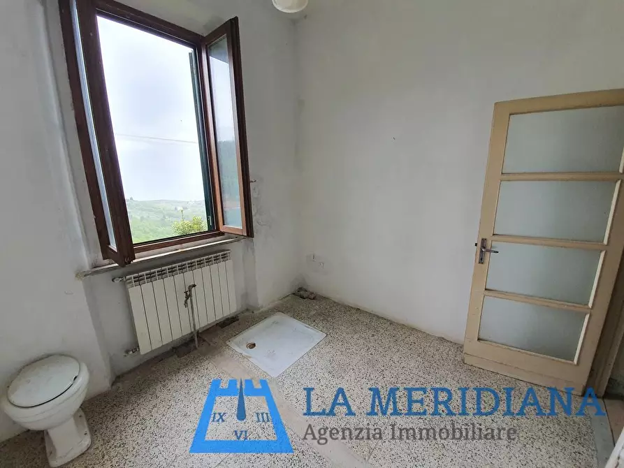 Immagine 16 di Appartamento in vendita  a Lamporecchio