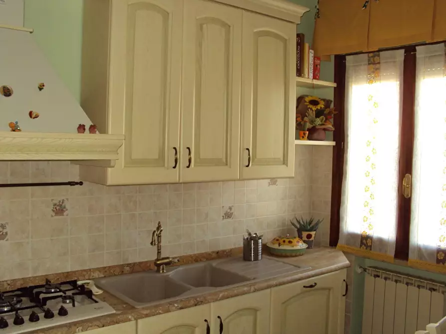 Immagine 6 di Appartamento in vendita  a Fucecchio