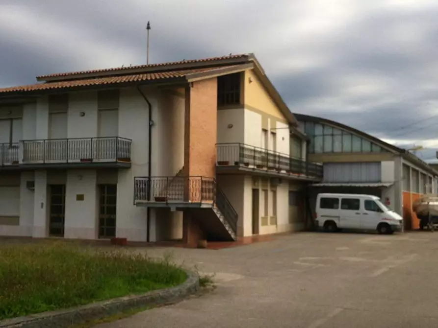 Immagine 23 di Attività artigianale in vendita  a Bientina