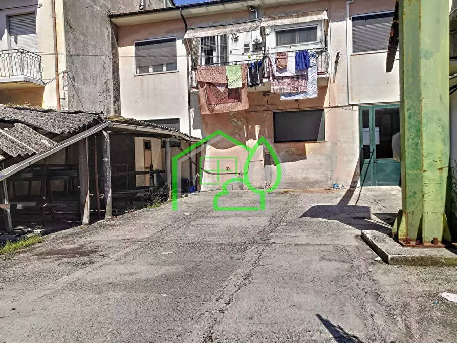 Immagine 28 di Capannone industriale in vendita  a Viareggio