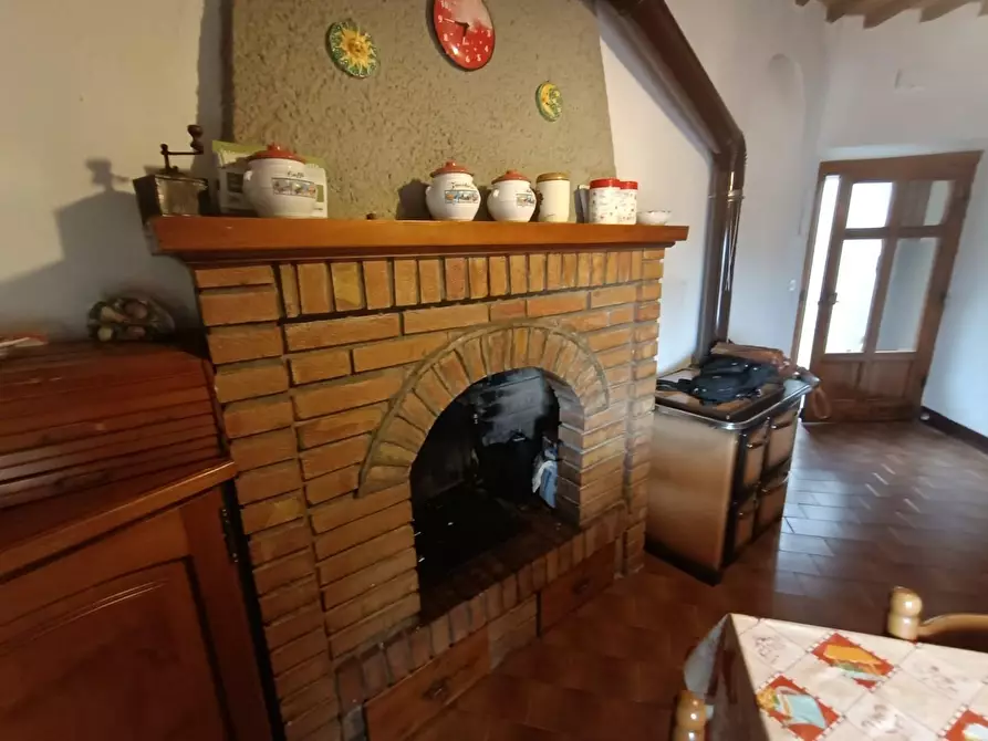 Immagine 5 di Appartamento in vendita  a Montieri