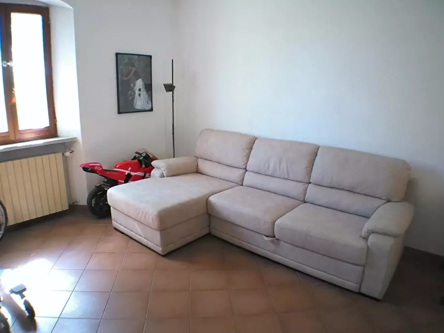 Immagine 3 di Appartamento in vendita  a Carrara