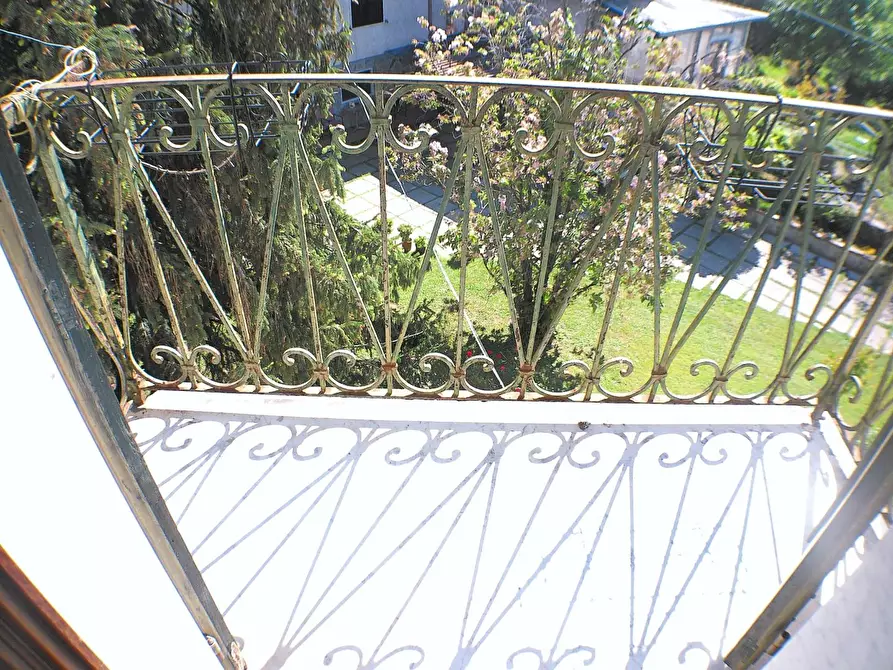 Immagine 7 di Appartamento in vendita  a Carrara