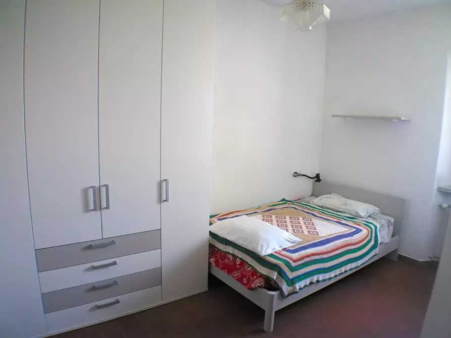 Immagine 12 di Appartamento in vendita  a Carrara