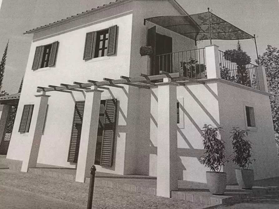 Immagine 20 di Terreno residenziale in vendita  a Lucca