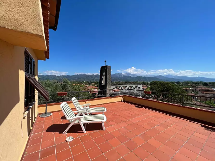 Immagine 75 di Appartamento in vendita  a Ameglia