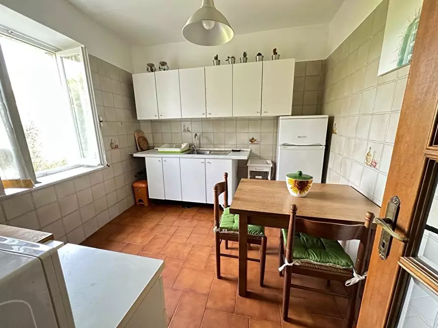 Immagine 8 di Appartamento in vendita  a Ameglia