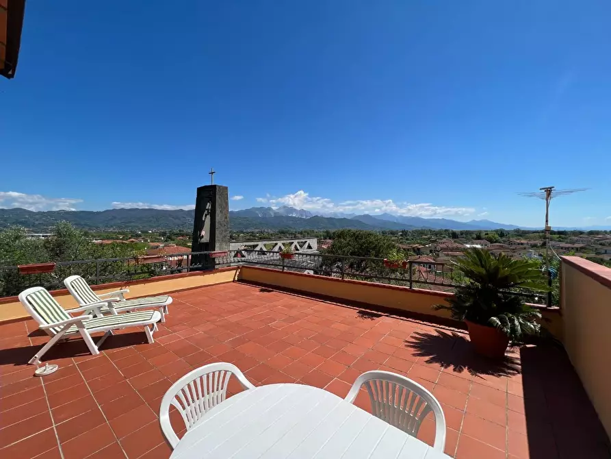 Immagine 74 di Appartamento in vendita  a Ameglia