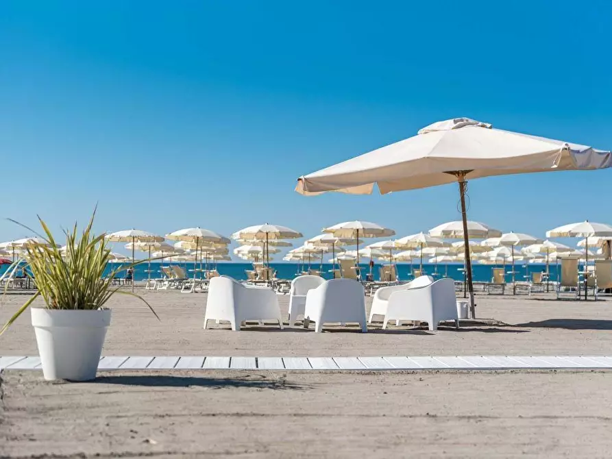 Immagine 79 di Appartamento in vendita  a Ameglia