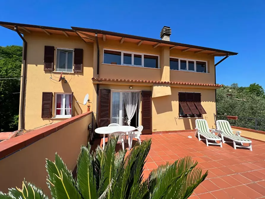 Immagine 70 di Appartamento in vendita  a Ameglia