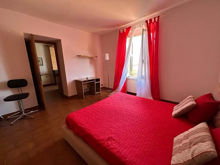 Immagine 18 di Appartamento in vendita  a Ameglia