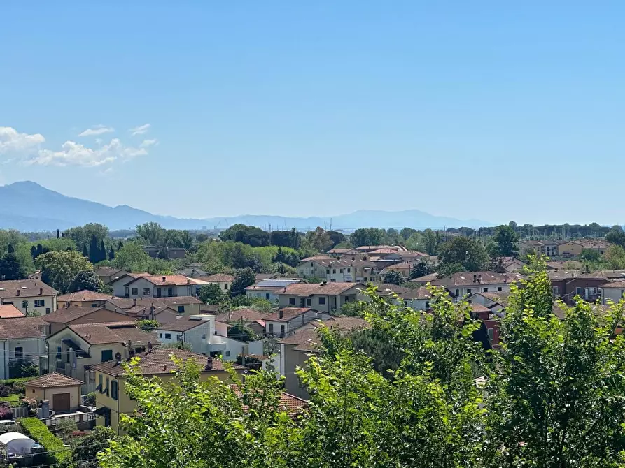 Immagine 82 di Appartamento in vendita  a Ameglia