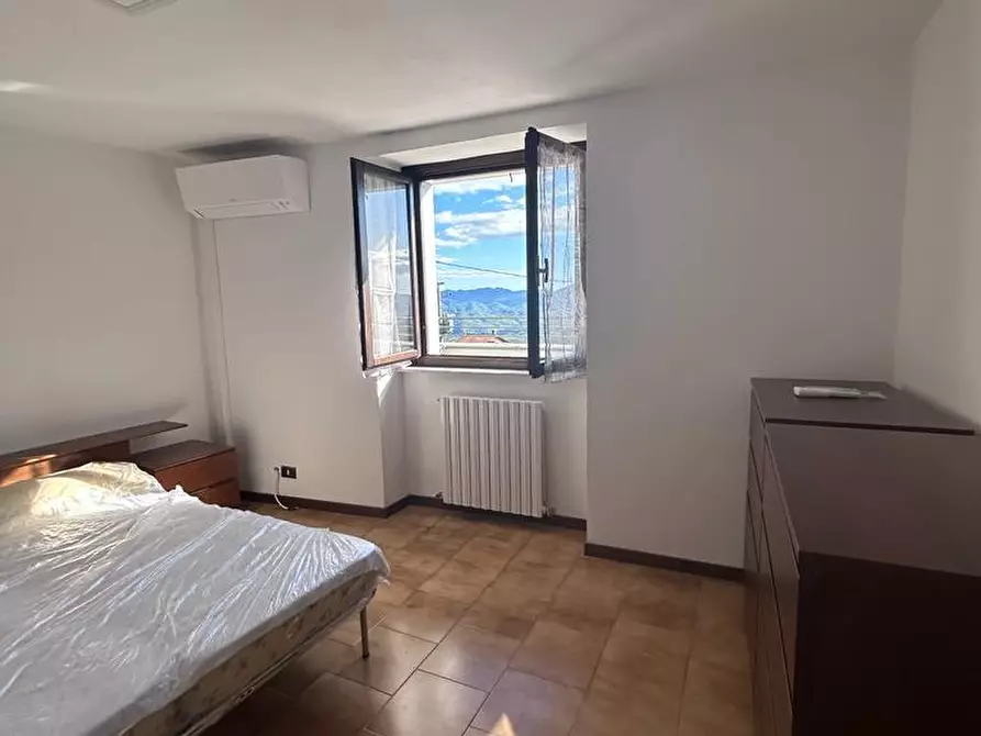 Immagine 8 di Appartamento in affitto  a Fivizzano