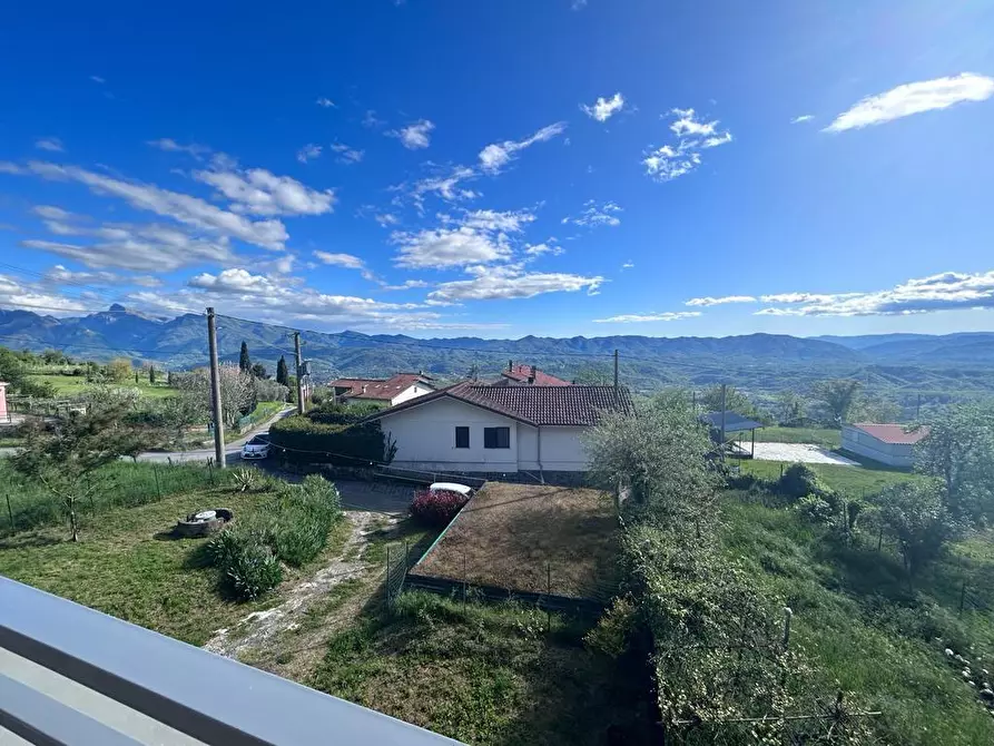 Immagine 3 di Appartamento in affitto  a Fivizzano