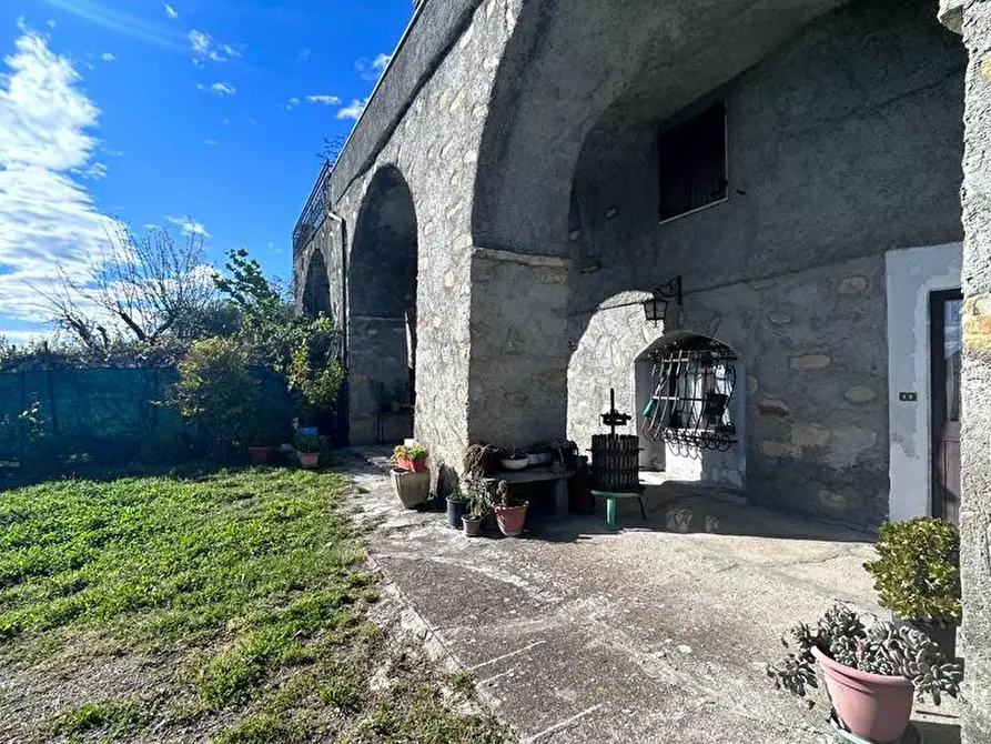 Immagine 11 di Appartamento in affitto  a Fivizzano