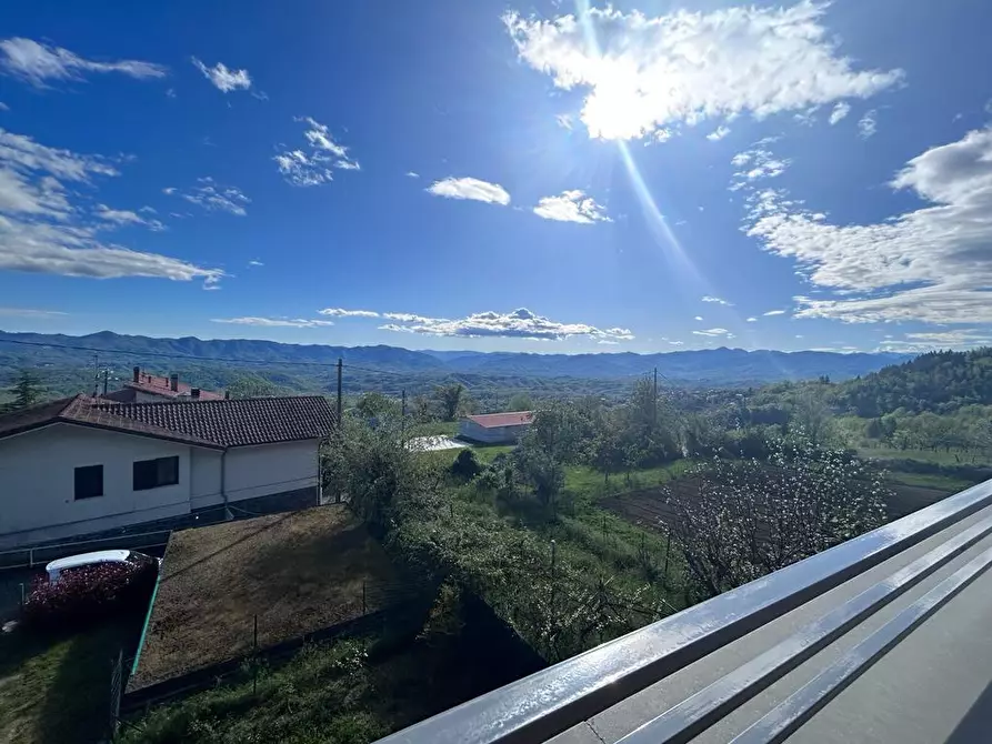 Immagine 2 di Appartamento in affitto  a Fivizzano