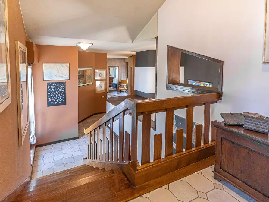 Immagine 23 di Villa in vendita  a Pontedera