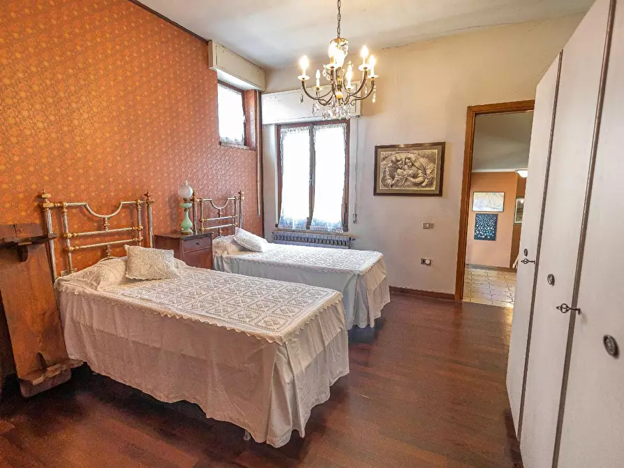 Immagine 24 di Villa in vendita  a Pontedera