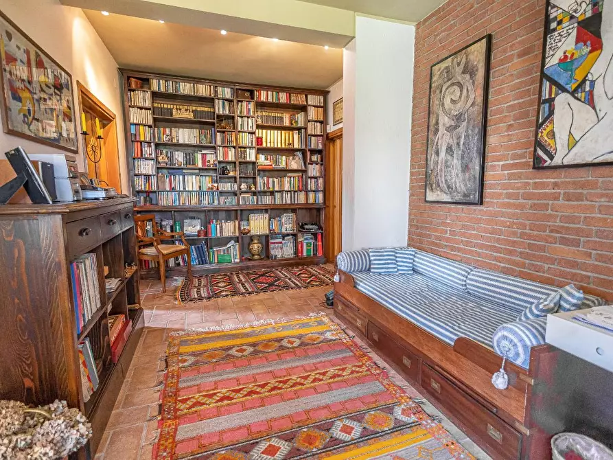 Immagine 13 di Villa in vendita  a Pontedera