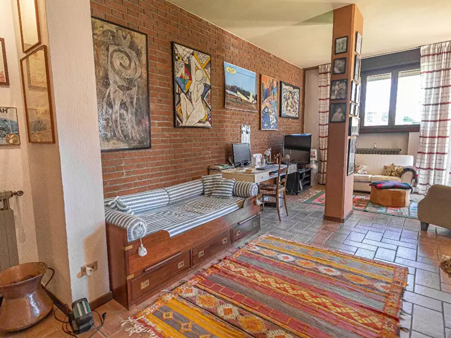 Immagine 12 di Villa in vendita  a Pontedera