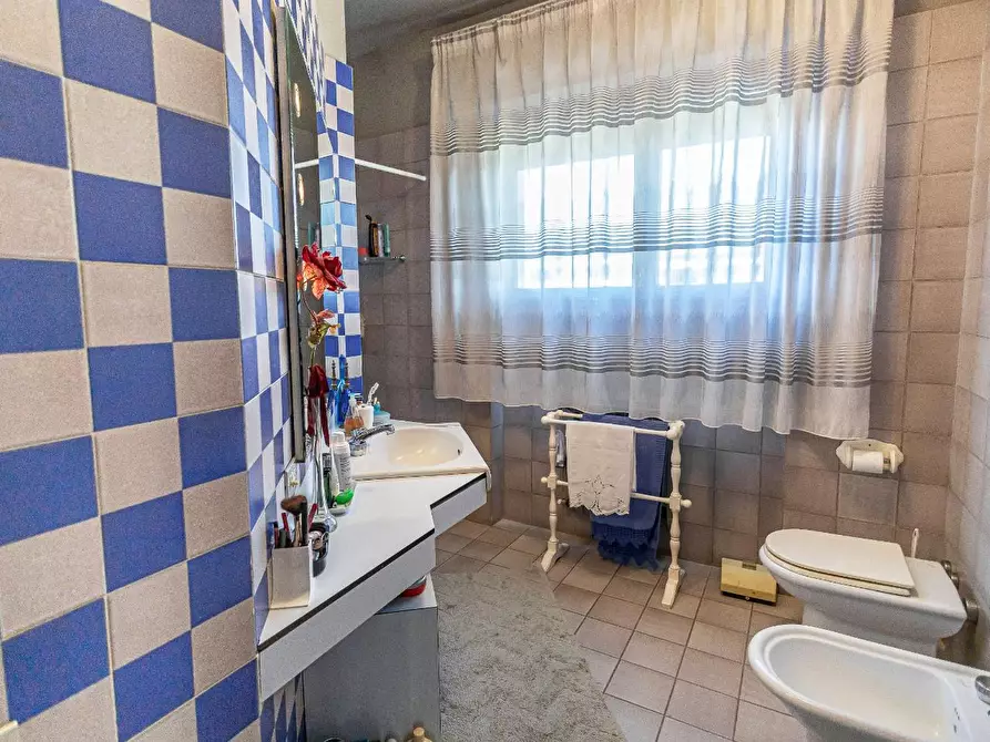 Immagine 22 di Villa in vendita  a Pontedera