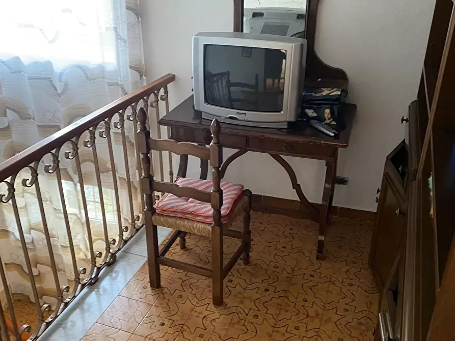 Immagine 11 di Casa semindipendente in vendita  a Massa