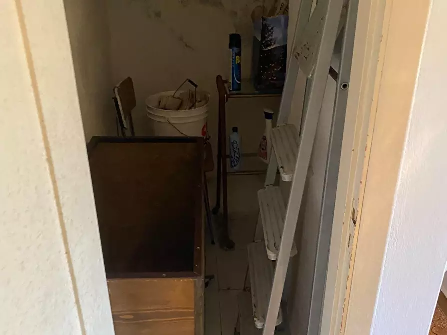 Immagine 9 di Casa semindipendente in vendita  a Massa